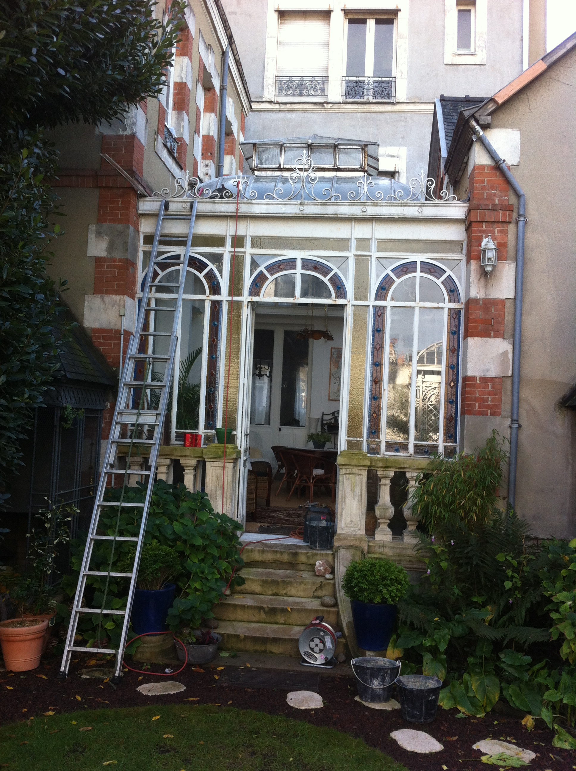 Restauration de zinguerie sur une verrière 1900